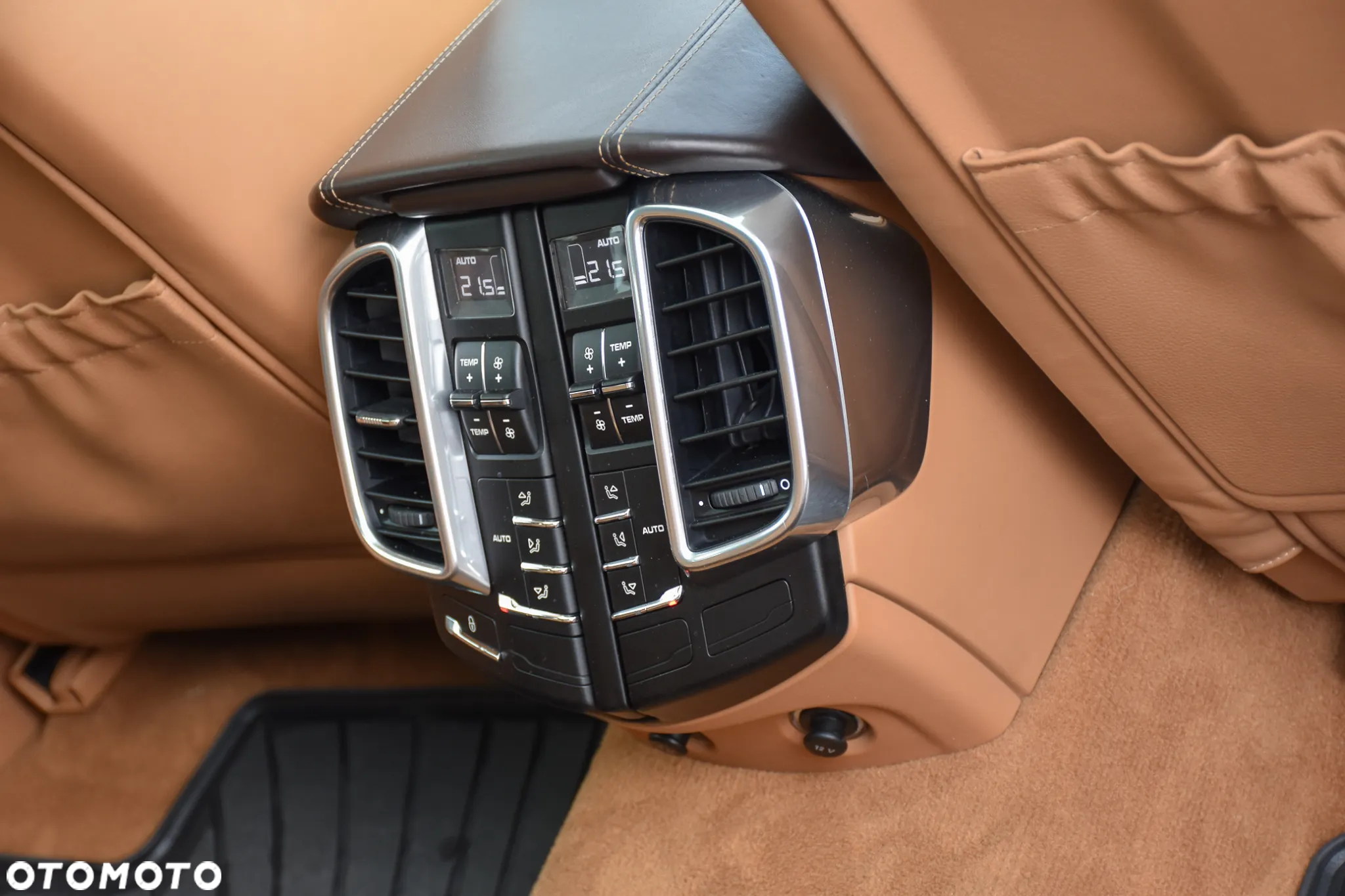 Porsche Cayenne Diesel Platinum Edition - 34