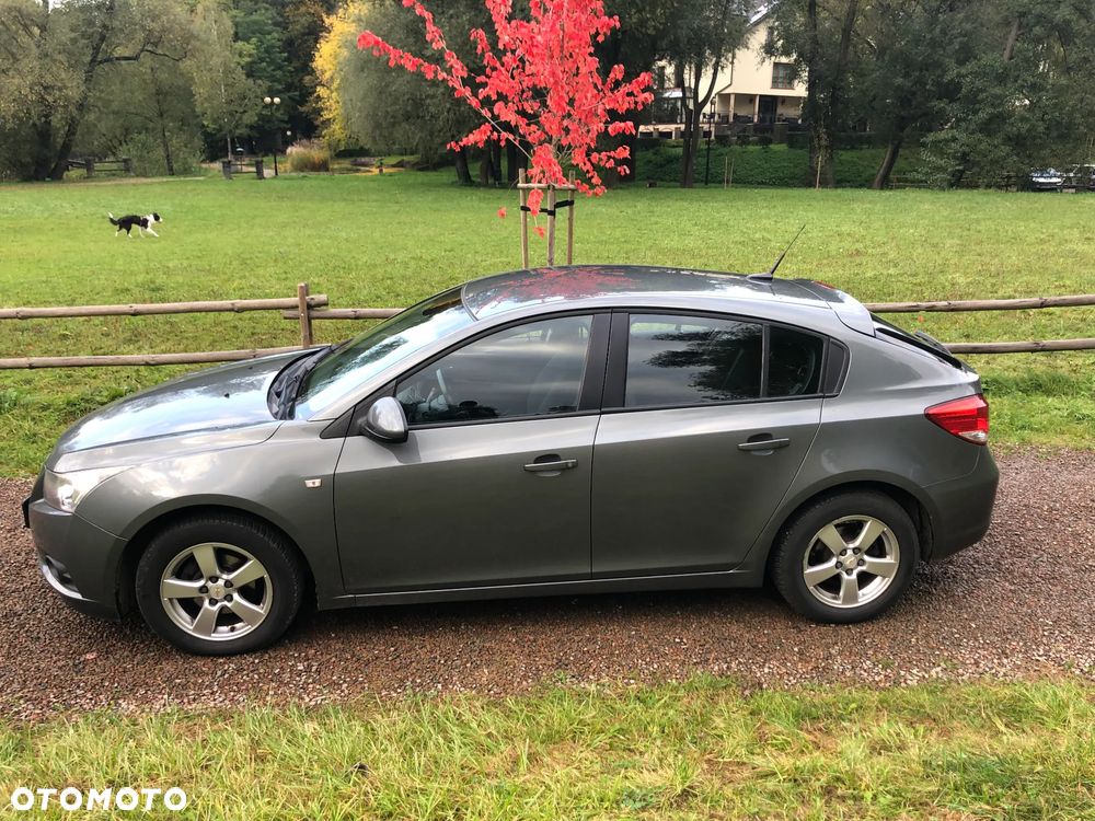 Chevrolet Cruze 1.8 LT - 5