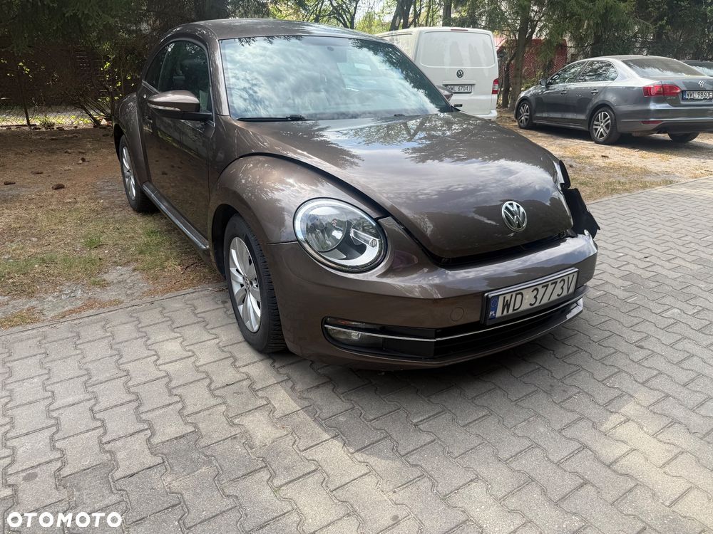 Volkswagen Beetle 1.6 TDI DPF DSG Blue Motion Technologie Design - 1