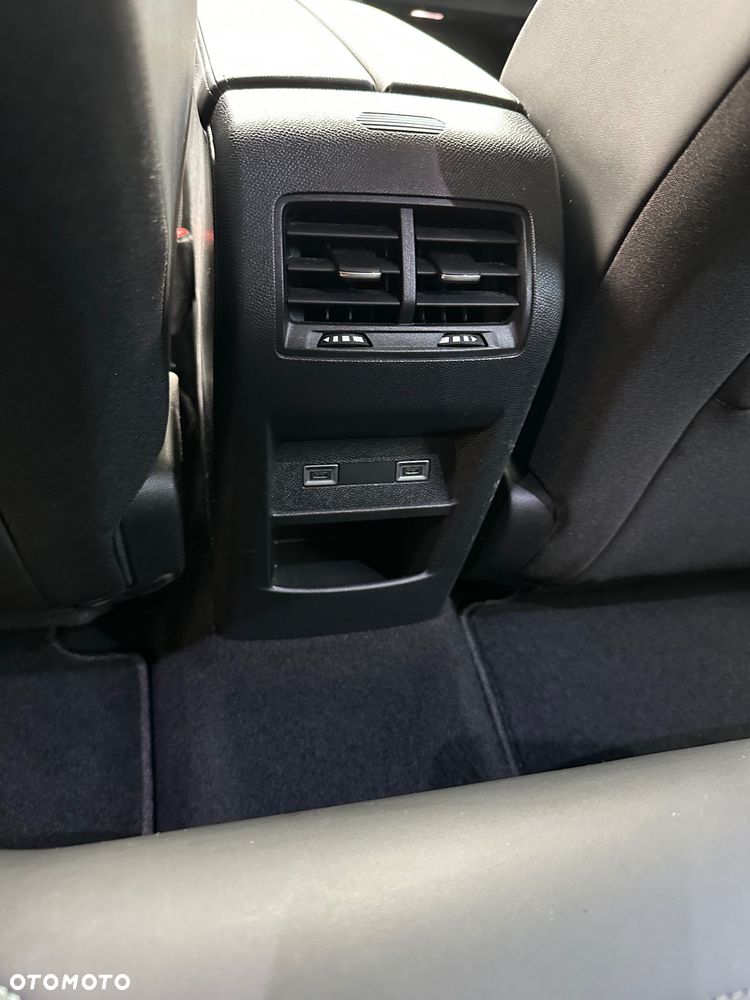 Peugeot 308 BlueHDi 130 EAT8 Allure Pack - 14