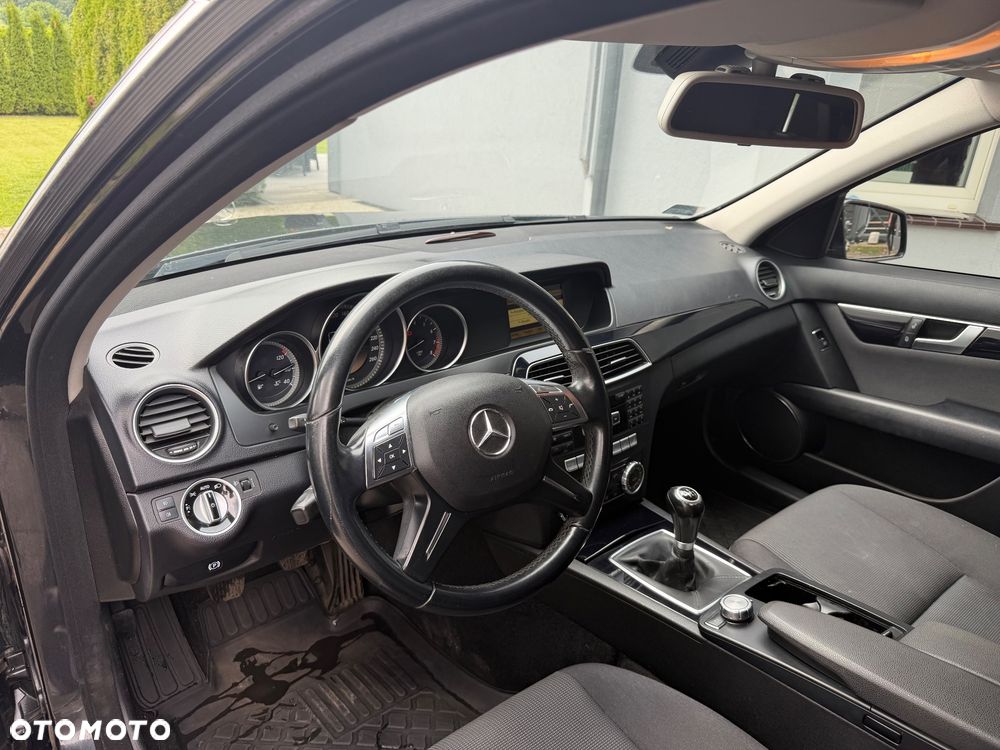 Mercedes-Benz Klasa C 200 (BlueEFFICIENCY) - 10