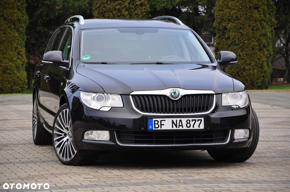 Skoda Superb 2.0 TDI L&K DSG - 8