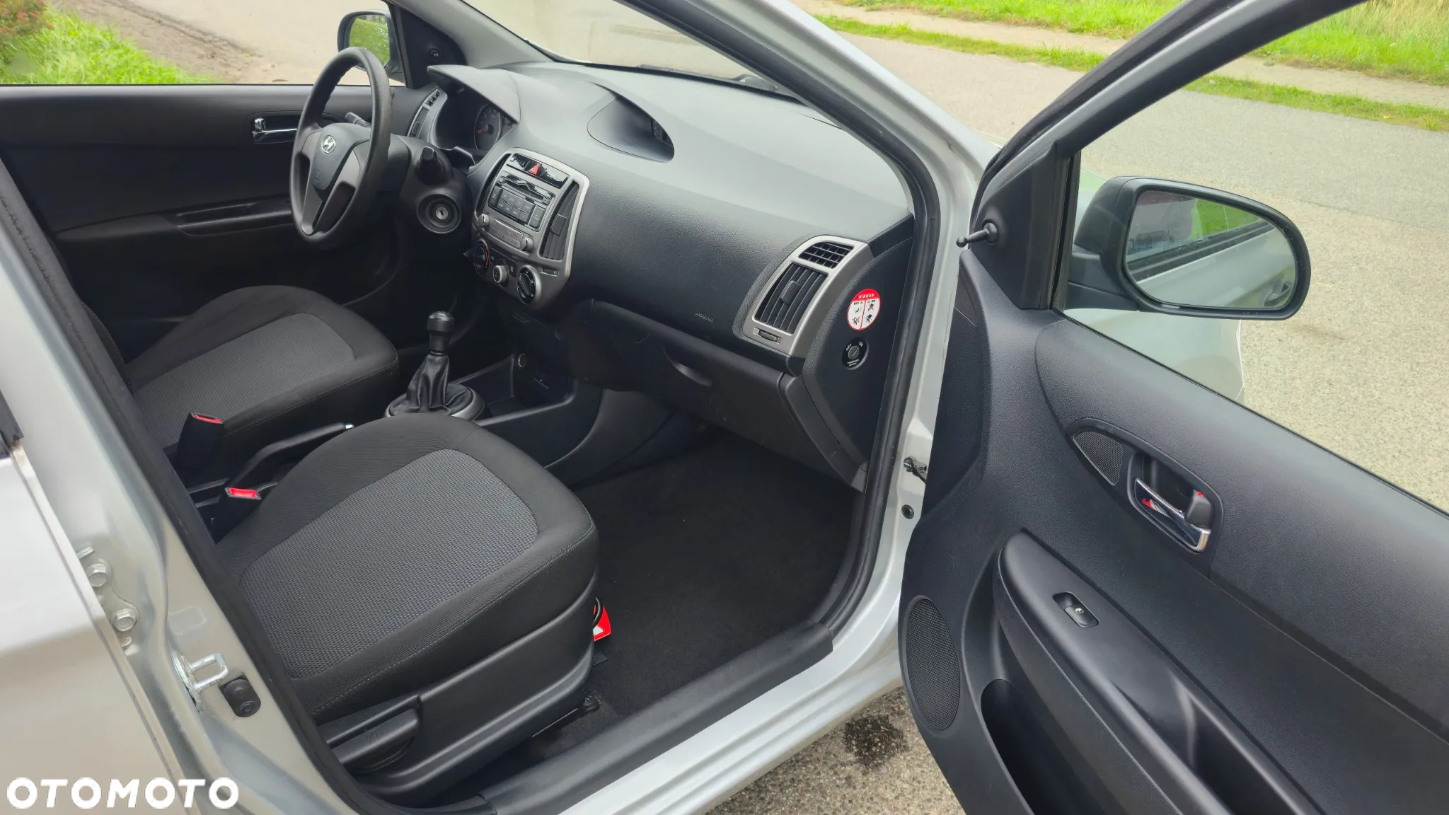Hyundai i20 1.2 Fifa World Cup Edition - 8