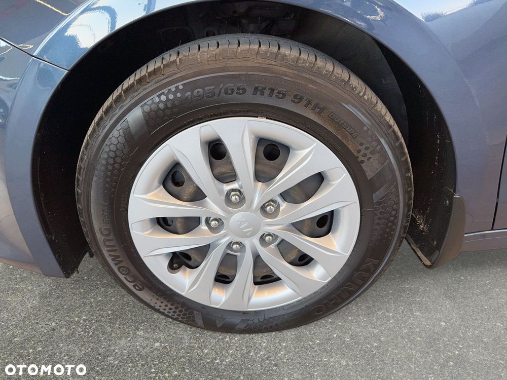 Kia Ceed - 10