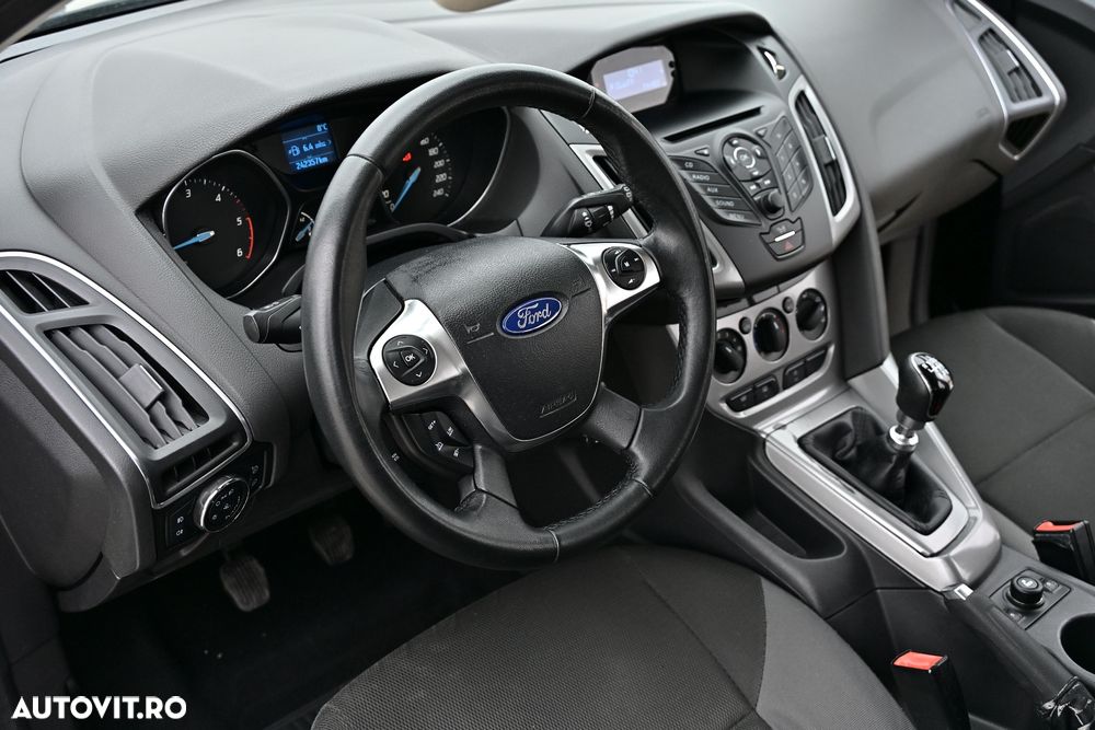 Ford Focus 1.6 TDCI DPF Titanium - 12