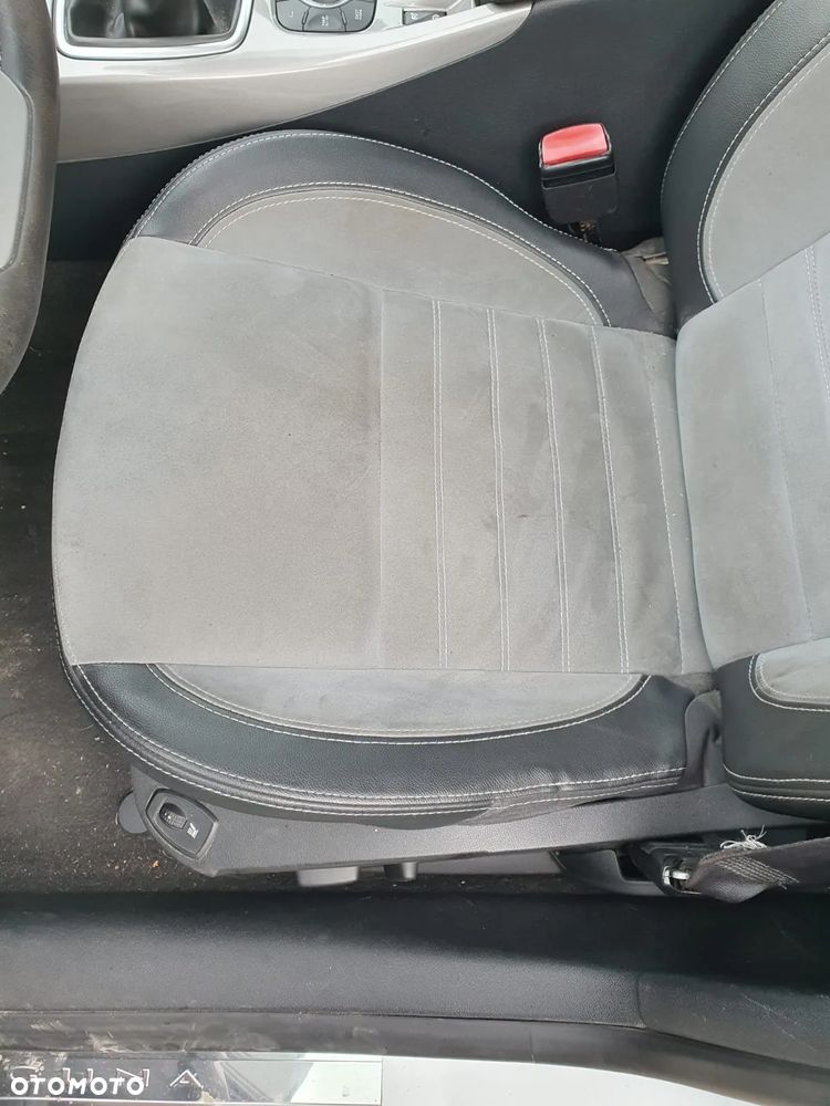 RENAULT LAGUNA III LIFT KOMBI GT FOTELE + BOCZKI - 8