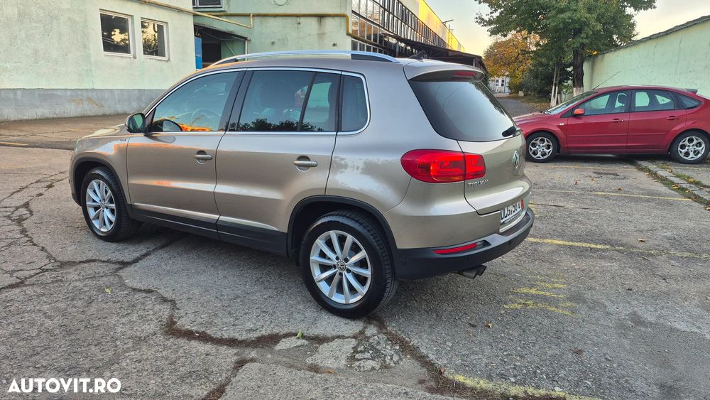 Volkswagen Tiguan 1.4 TSI BlueMotion Technology Lounge Sport & Style - 16