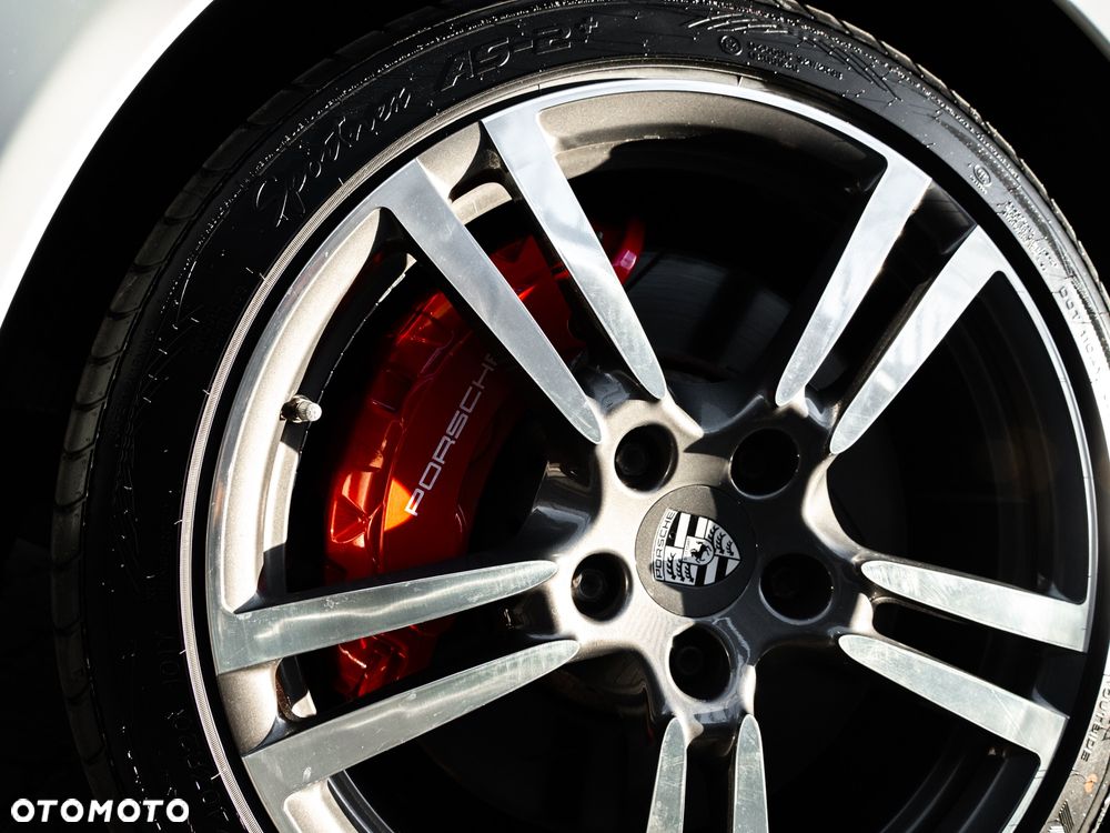 Porsche Panamera GTS PDK - 39