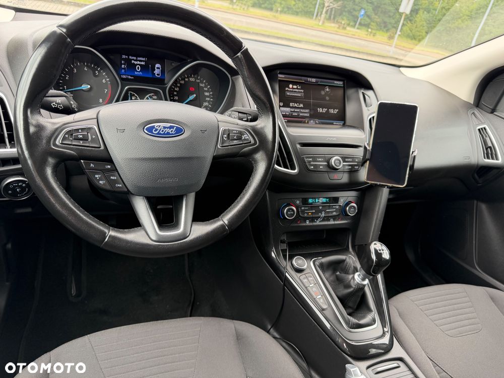 Ford Focus 1.0 EcoBoost Titanium ASS - 24