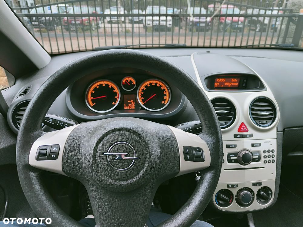 Opel Corsa - 13