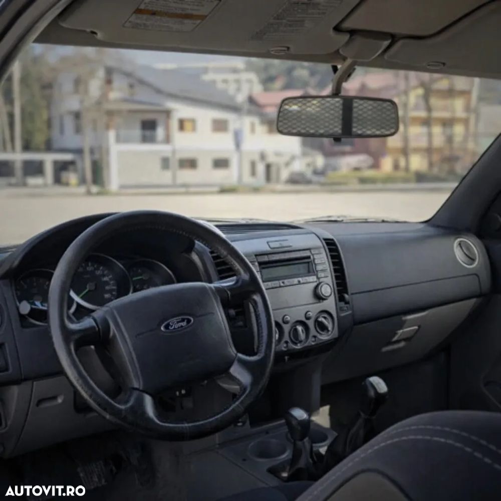 Ford Ranger XLT - 11