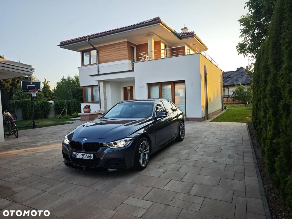 BMW Seria 3 328i M Sport - 13