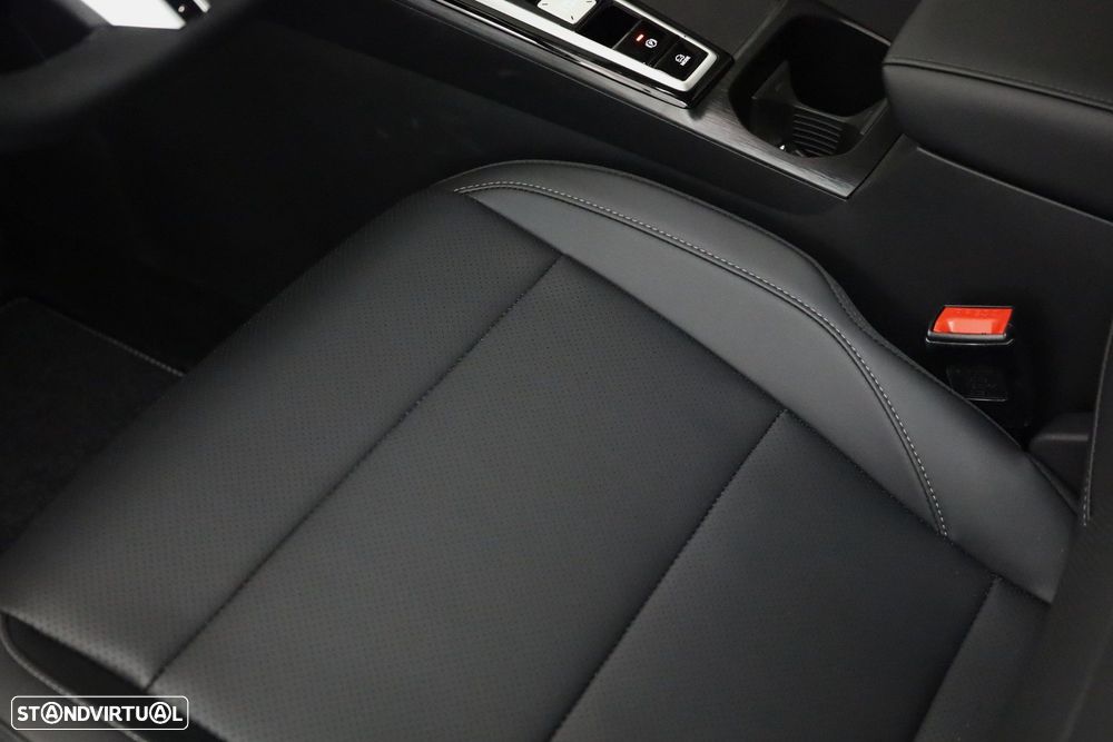 MG ZS 1.5 Hybrid+ Premium - 8