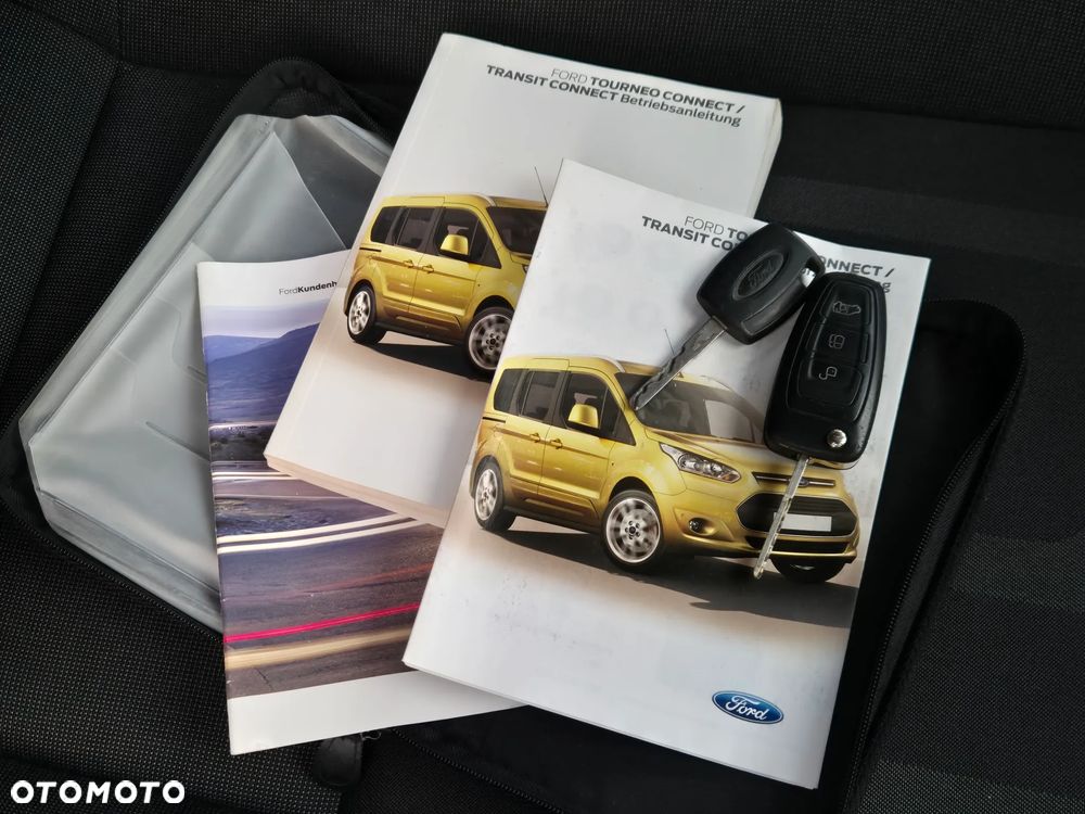 Ford Tourneo Connect Grand - 40