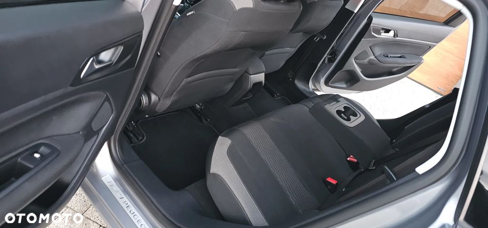 Peugeot 308 SW BlueHDi 120 Stop & Start Allure - 27