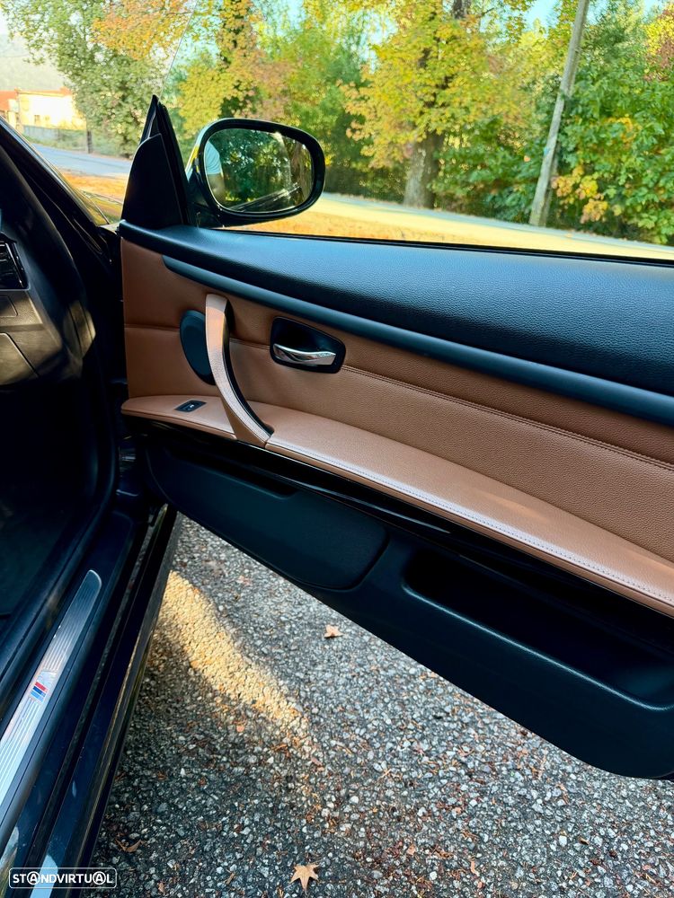 BMW 320 d M Sport Edition - 26