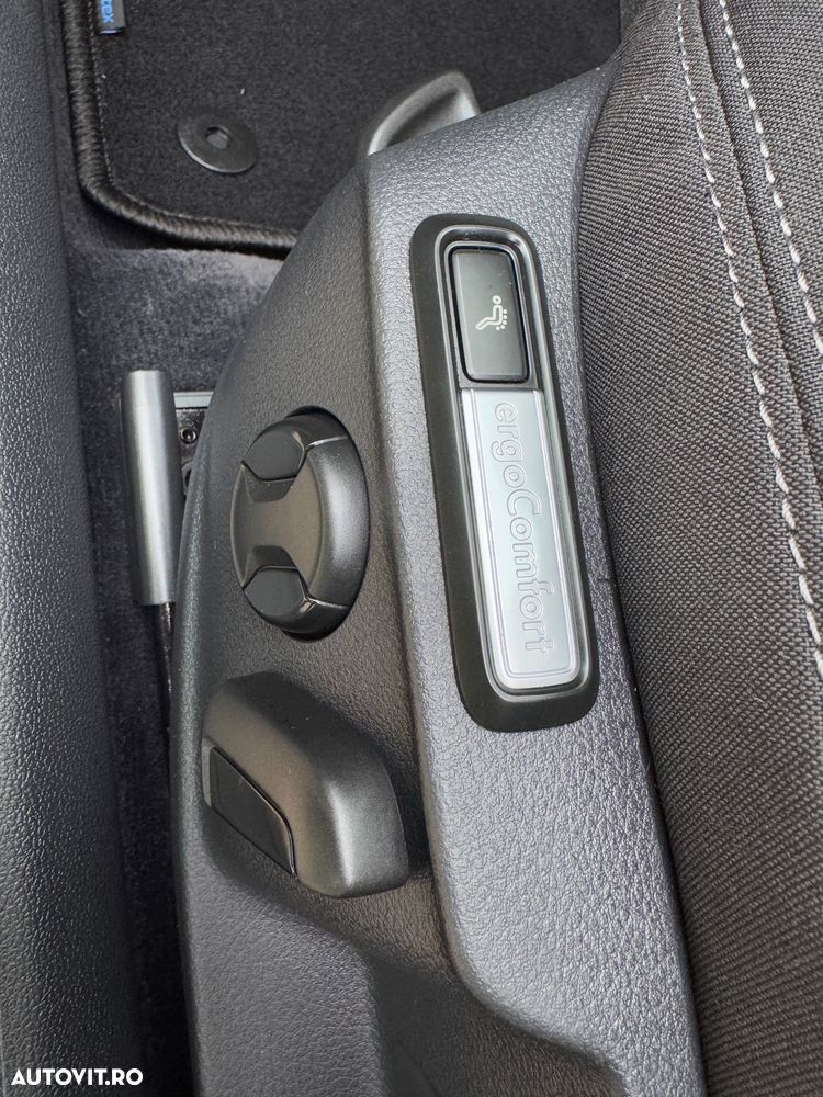 Volkswagen Passat 2.0 TDI DSG (BlueMotion Technology) Comfortline - 16