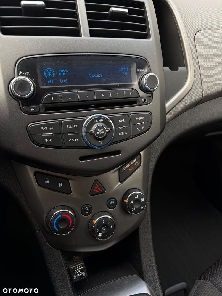 Chevrolet Aveo 1.4 LTZ - 10