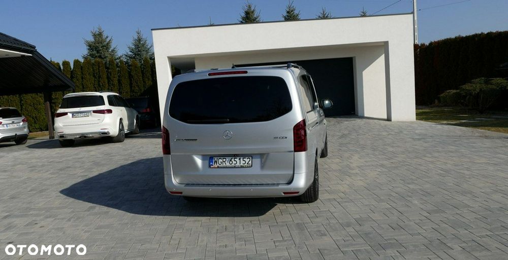 Mercedes-Benz Klasa V - 14