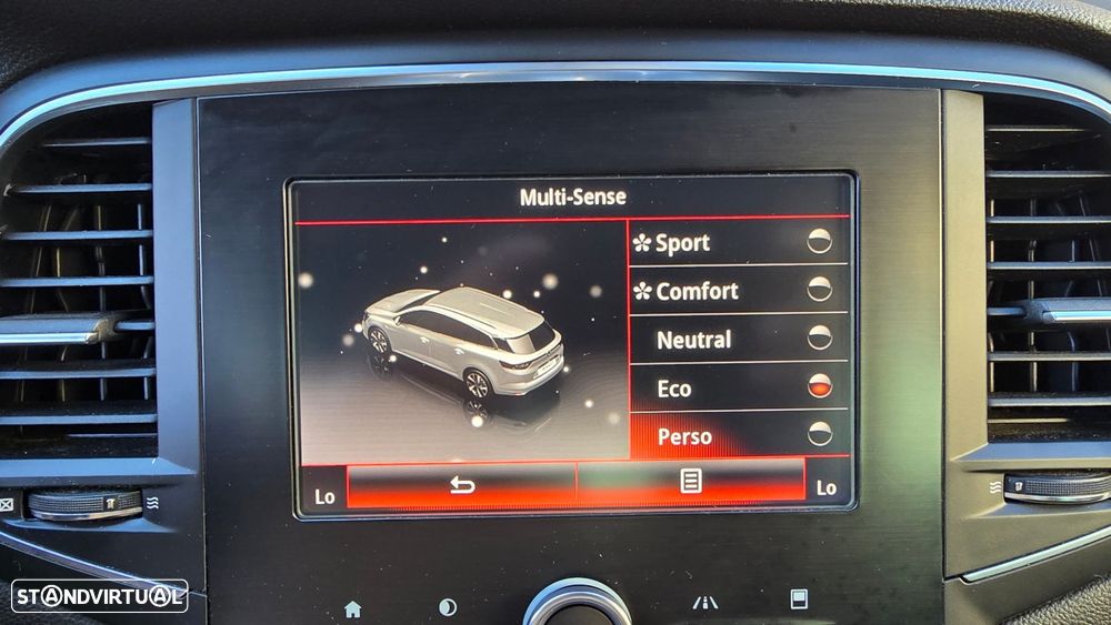 Renault Mégane Sport Tourer - 27