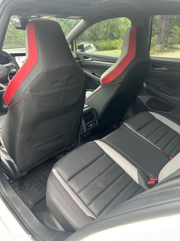 Volkswagen Golf - 18