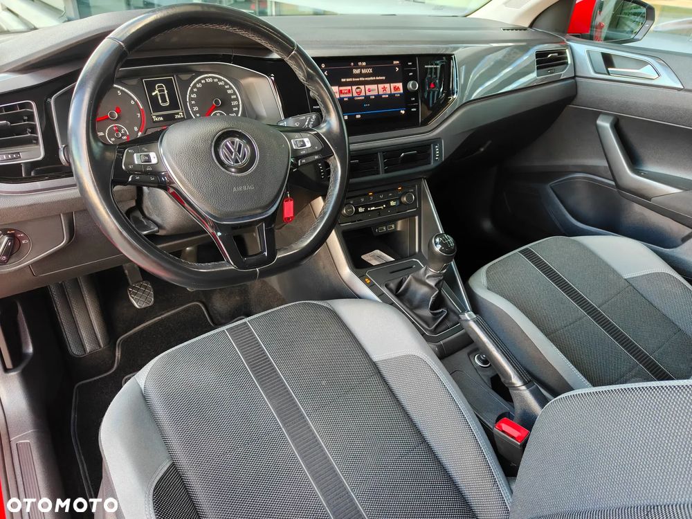 Volkswagen Polo - 18