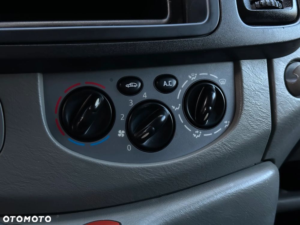 Opel VIVARO L1H1 - 12