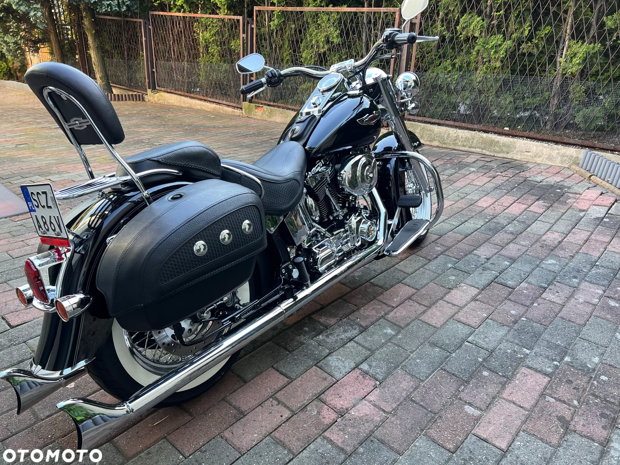 Harley-Davidson Softail Deluxe - 12