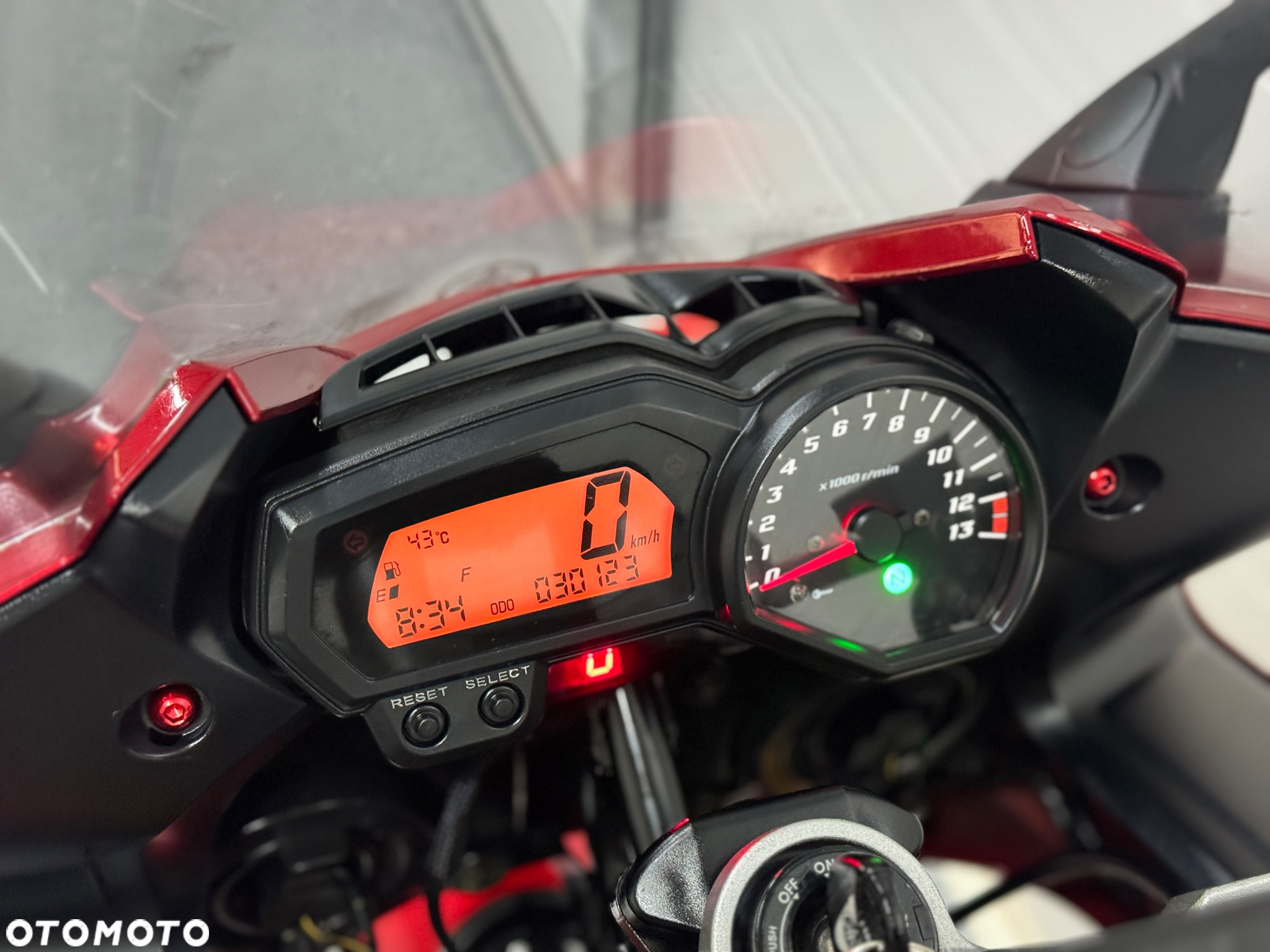 Yamaha FZ - 16