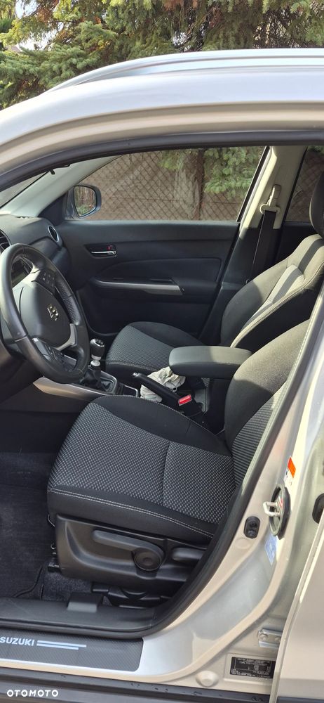 Suzuki Vitara 1.4 Boosterjet mHEV Premium Plus 2WD - 32