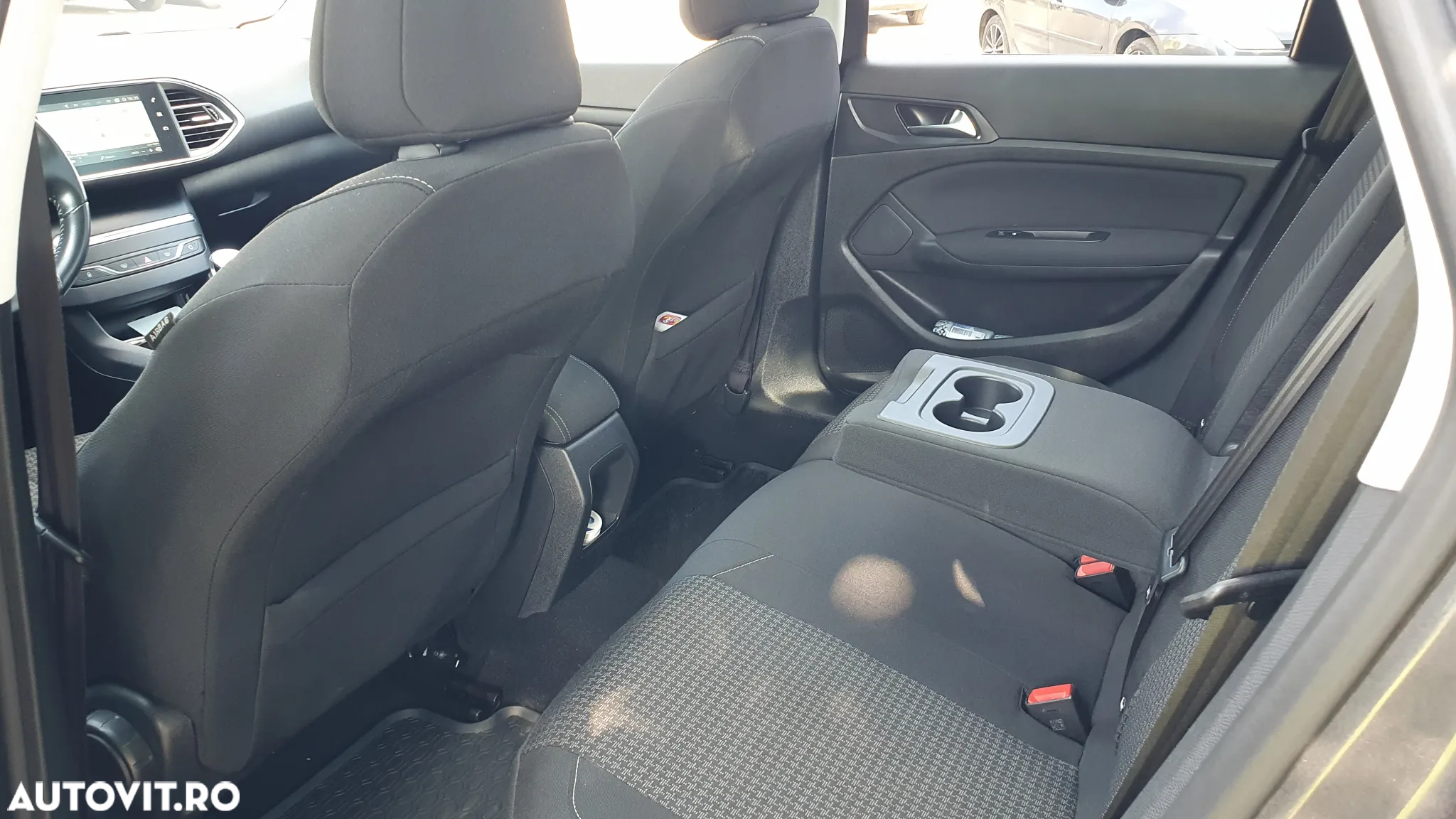 Peugeot 308 SW BlueHDi 130 Allure Pack - 11