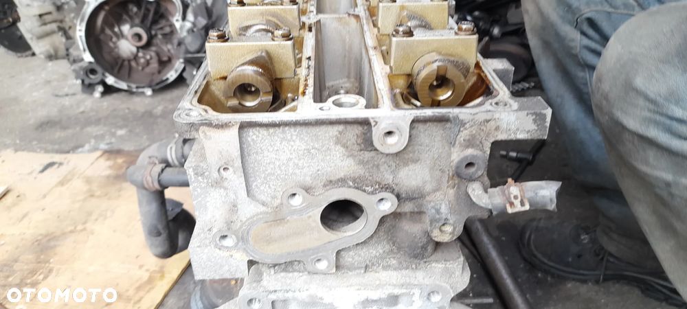 POKRYWA ZAWORÓW FORD FOCUS MK2 1.6 16V - 13