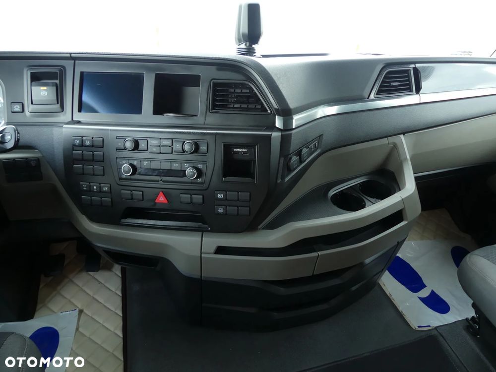 MAN TGX 18.470 / EURO 6 / LOW DECK / EURO 6 / AUTOMAT / - 34