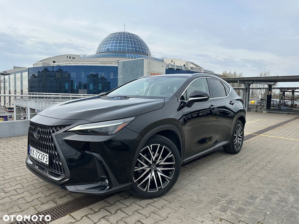 Lexus NX 350h Omotenashi AWD - 1