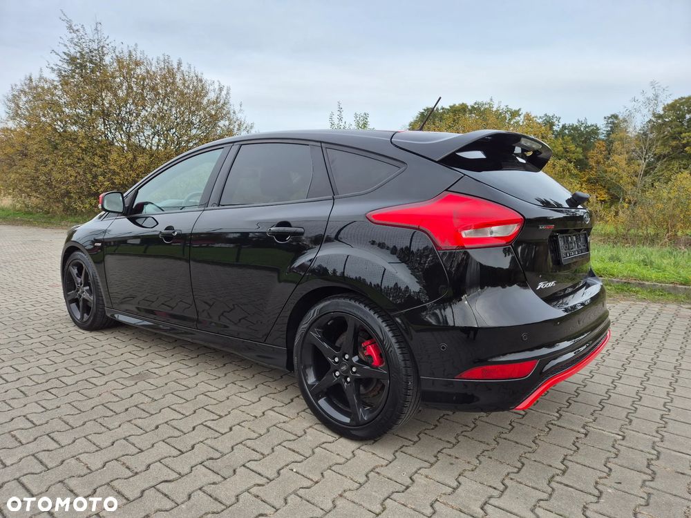 Ford Focus 1.0 EcoBoost Start-Stopp-System ST-LINE DESIGN - 16