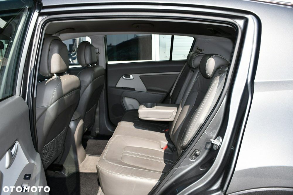 Kia Sportage 1.7 CRDI 2WD Attract - 32