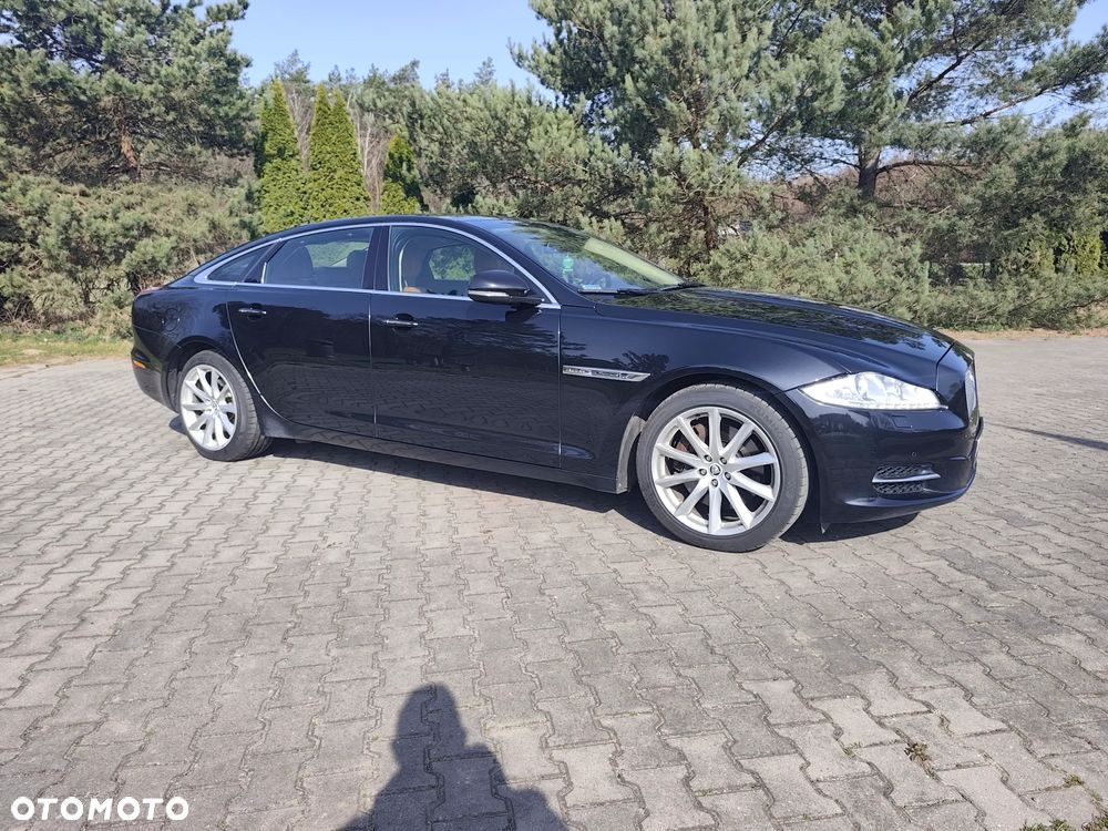 Jaguar XJ 3.0 D V6 LWB Portfolio - 11