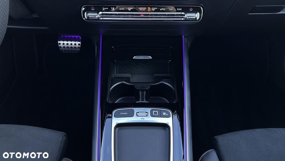 Mercedes-Benz GLA 200 AMG Line - 19