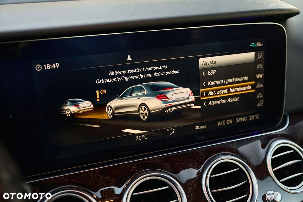 Mercedes-Benz Klasa E 220 d 9G-TRONIC - 29