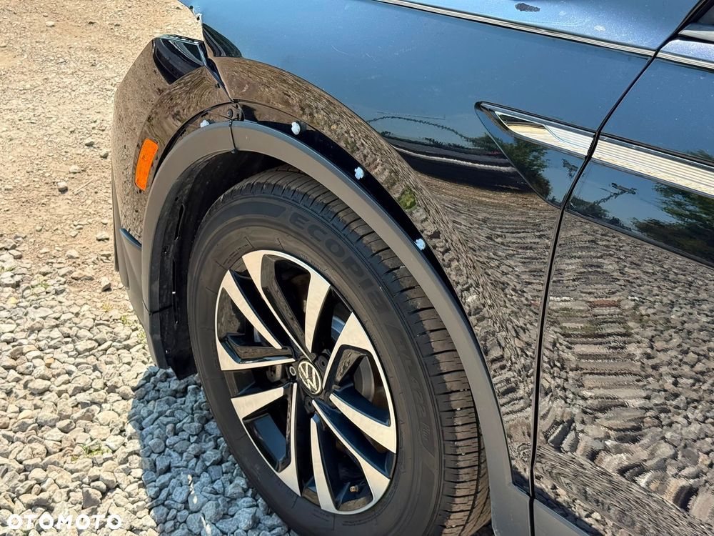 Volkswagen Tiguan Allspace - 11