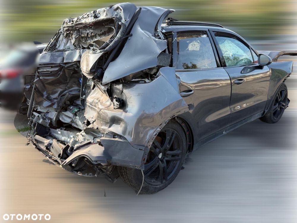 Porsche Cayenne Platinum Edition - 3