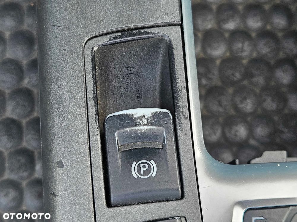 Tunel Srodkowy Panel Sterowanie MMI Popielniczka Uchwyt na Napoje AUDI A6 C6 Europa - 8