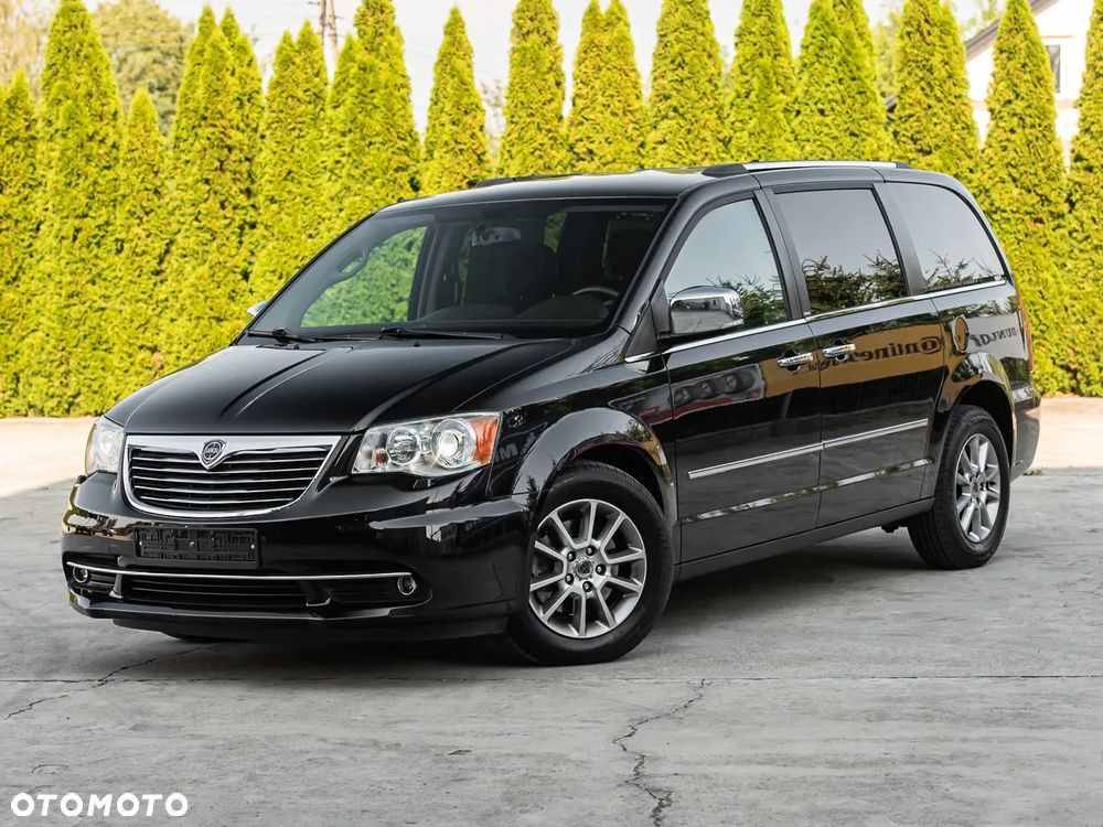 Lancia Voyager 2.8 Multijet 16v Platinum - 1