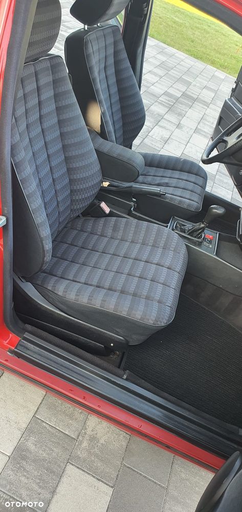 Mercedes-Benz W201 (190) - 13