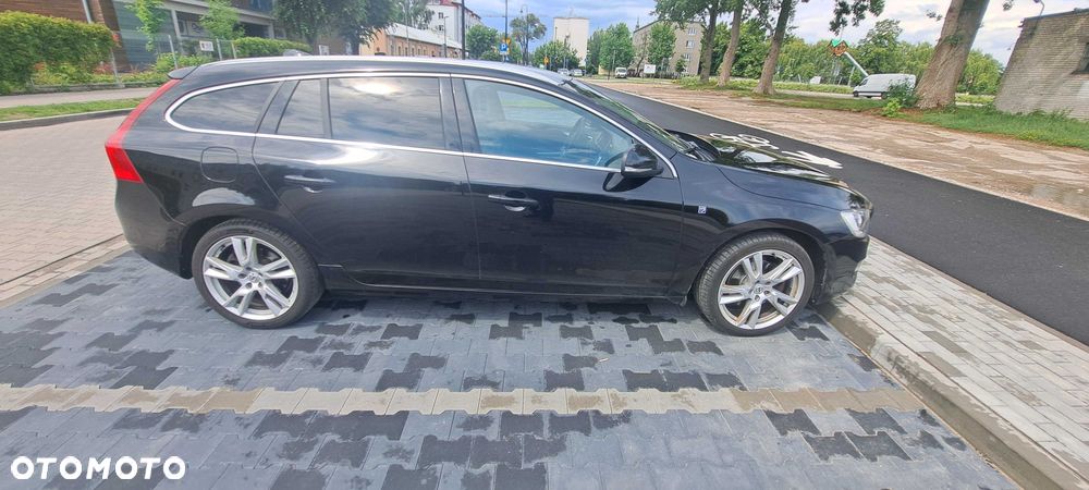 Volvo V60 - 2