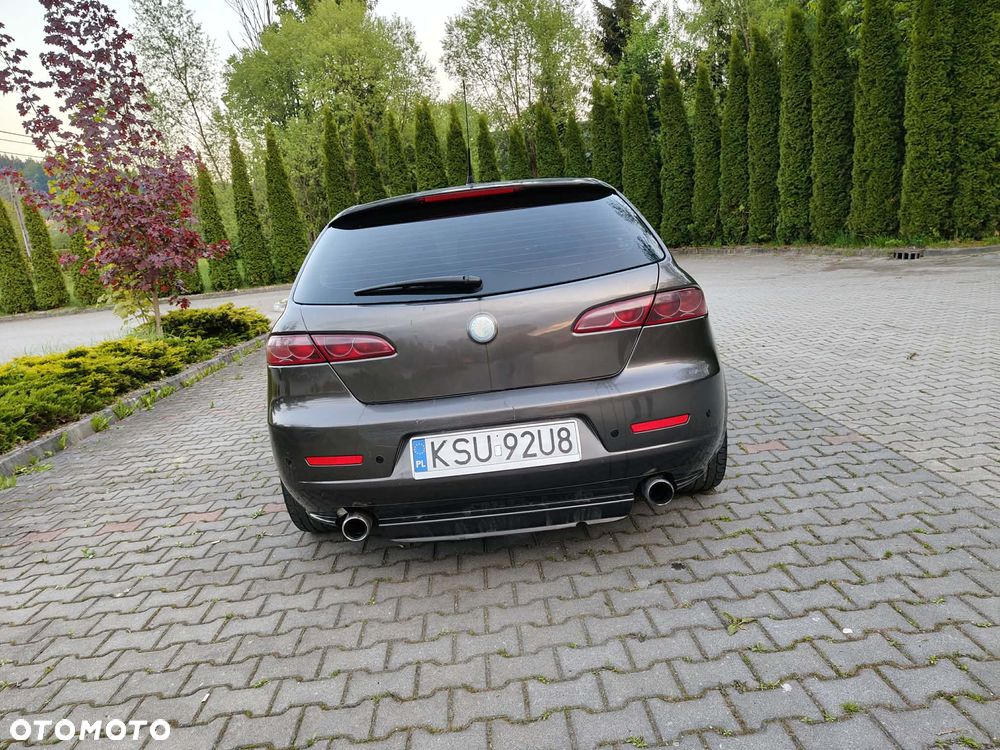 Alfa Romeo 159 Sportwagon 1.9JTDM ti - 11