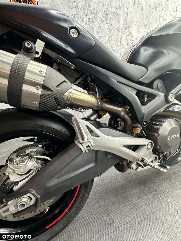 Ducati Monster - 25