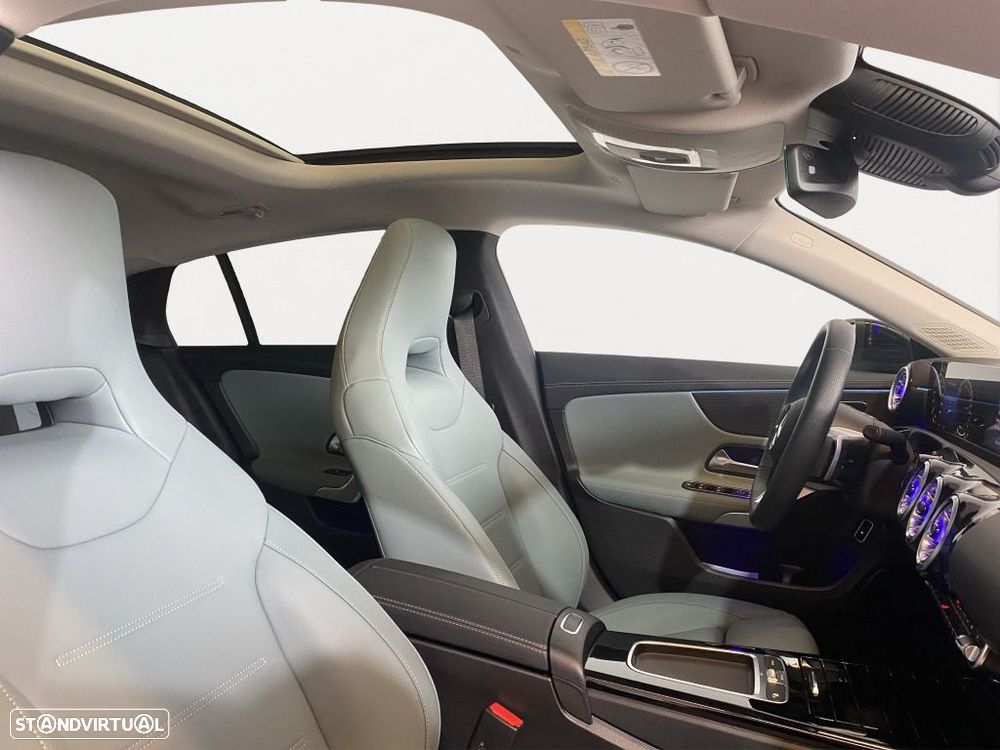 Mercedes-Benz CLA 250 e Shooting Brake AMG Line - 12