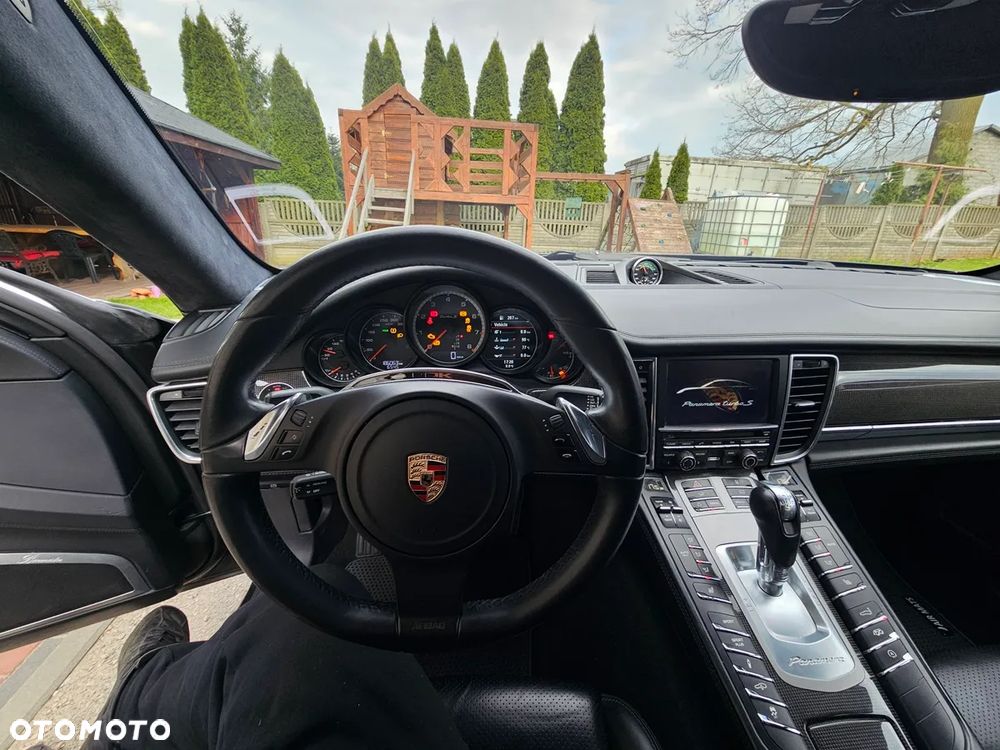 Porsche Panamera Turbo S - 6