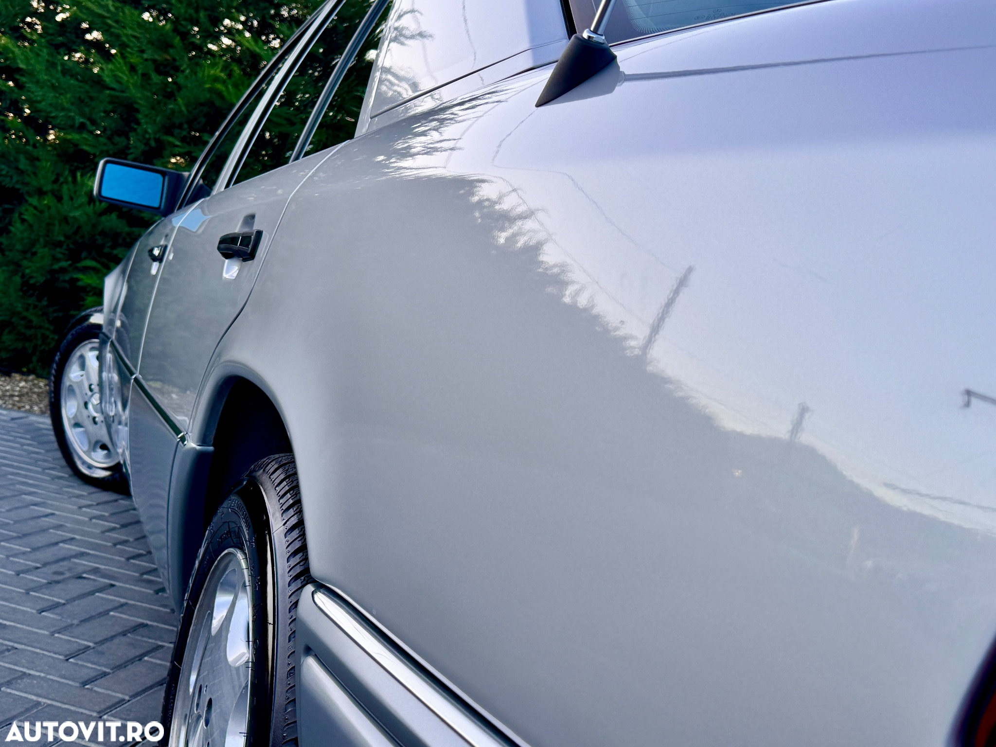Mercedes-Benz W124 - 11